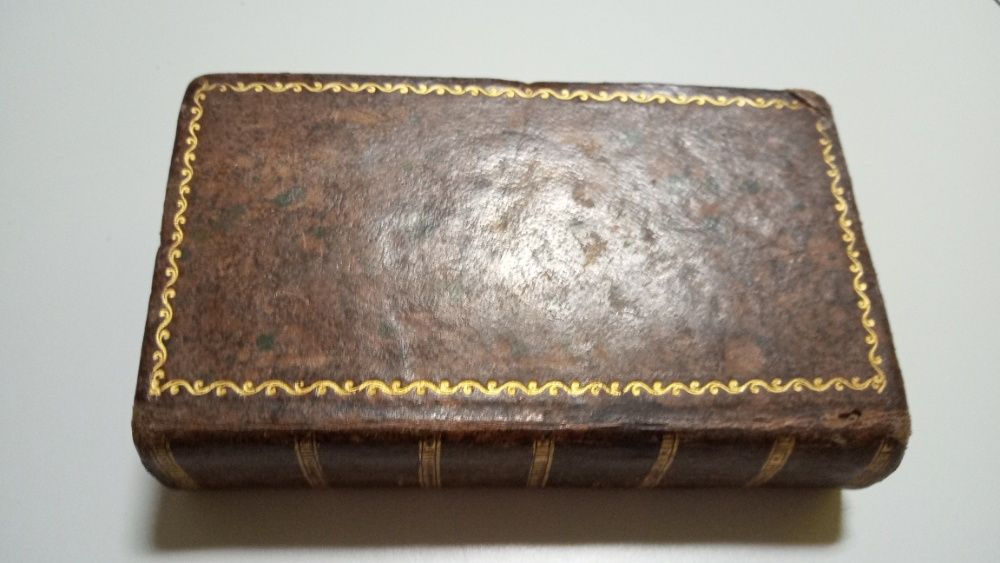 Horas da Semana Santa, empregadas na lição, e meditação 1807-RARO