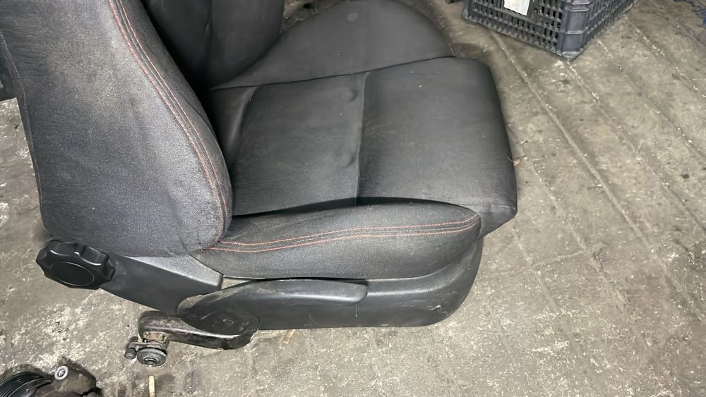 Bancos SEAT Leon 1m Cupra r