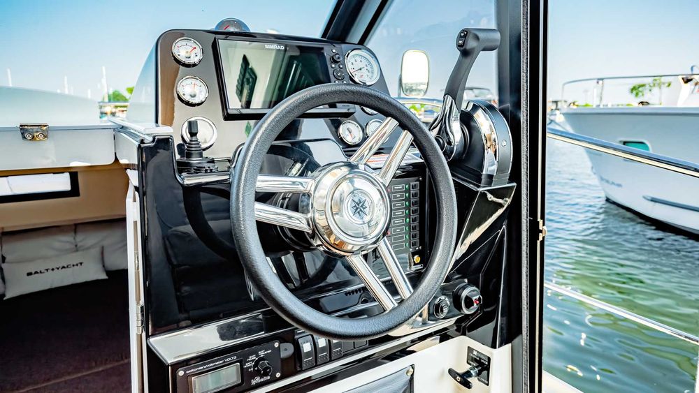 Suncamper 35 FLY czarter łodzi BEZ PATENTU, Mazury, Giżycko