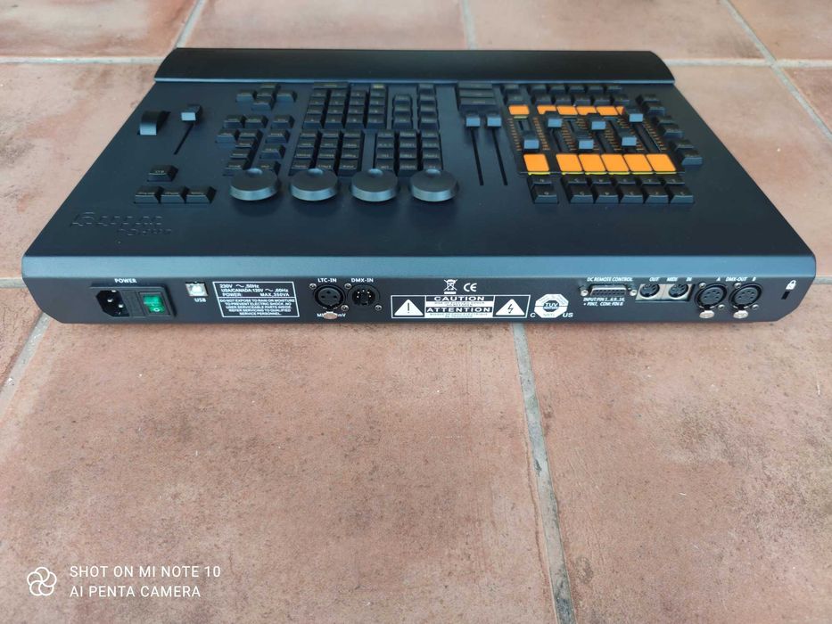 Mesa comando iluminação Onpc Wing2 MA