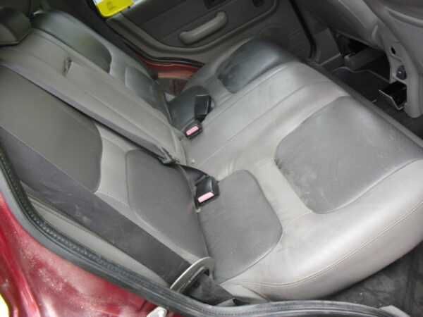 land rover Freelander bancos PELE e forras portas 350€