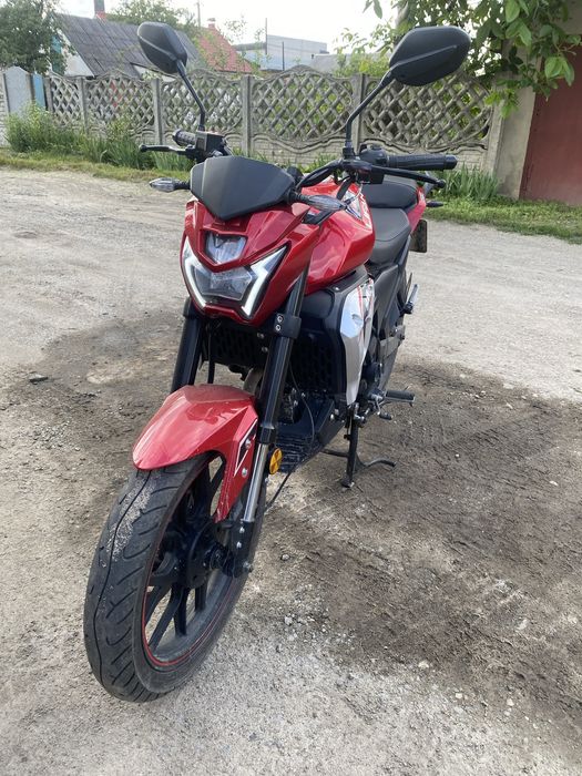 Ліфан ср 220 червоний