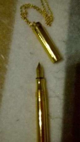 Caneta tinta permanente dourada (portes incluídos)