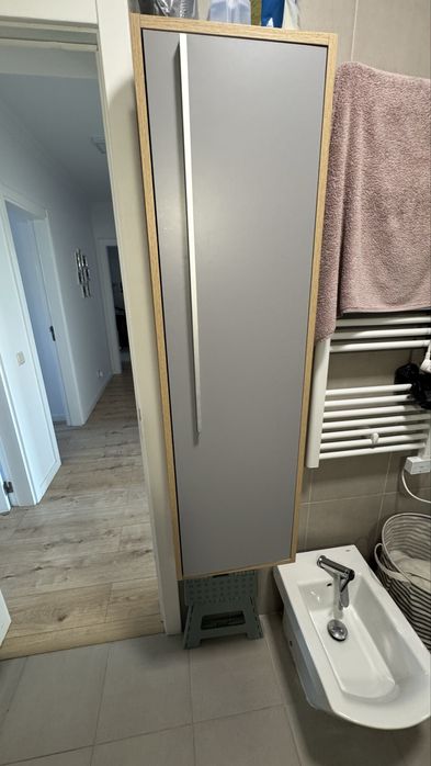 Promoção: Conjunto de armarios para casa de banho como novos