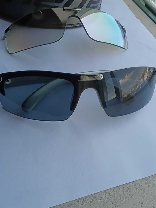 Óculos de sol arnette TRICK 4033 usados, com 2 opções de lentes+caixa.