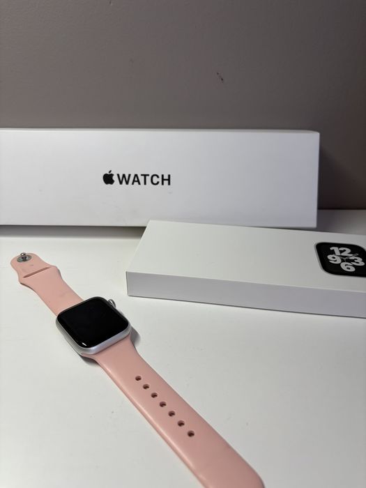 Zegarek Apple Watch SE