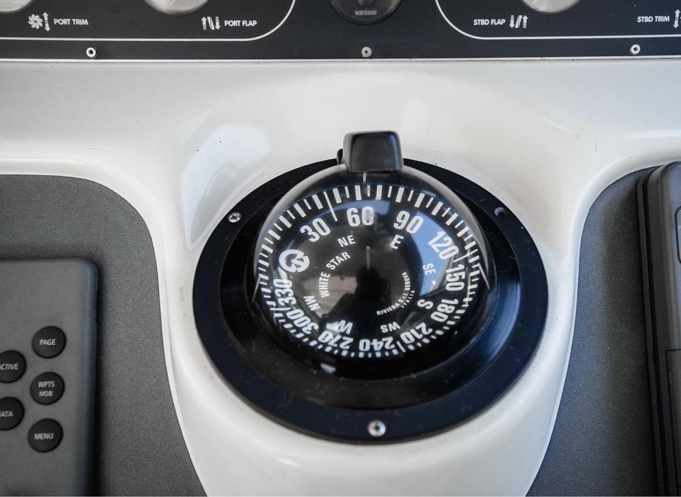 Яхта Baia Yachts Aqua 54