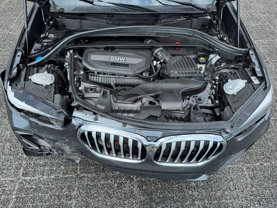BMW X1 Przebieg 40 tys.km  Sdrive 2.0 benz. 178km