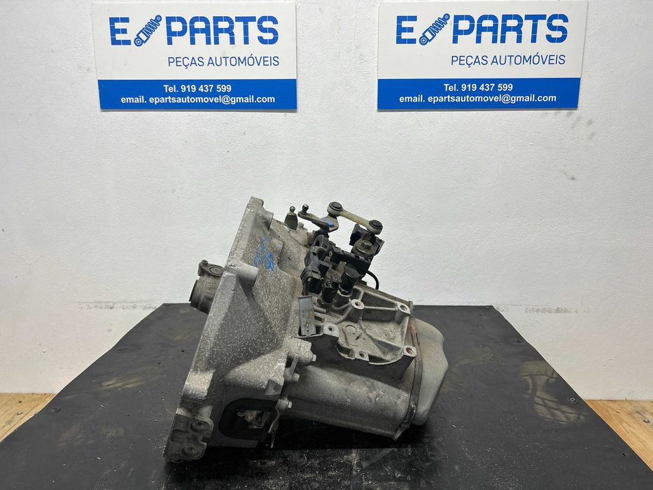 Caixa Velocidades Peugeot 208 1.2 VTi - 20A704