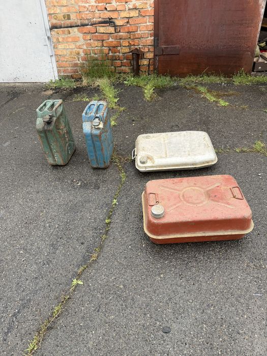 Каністри 20/30/40 літрів