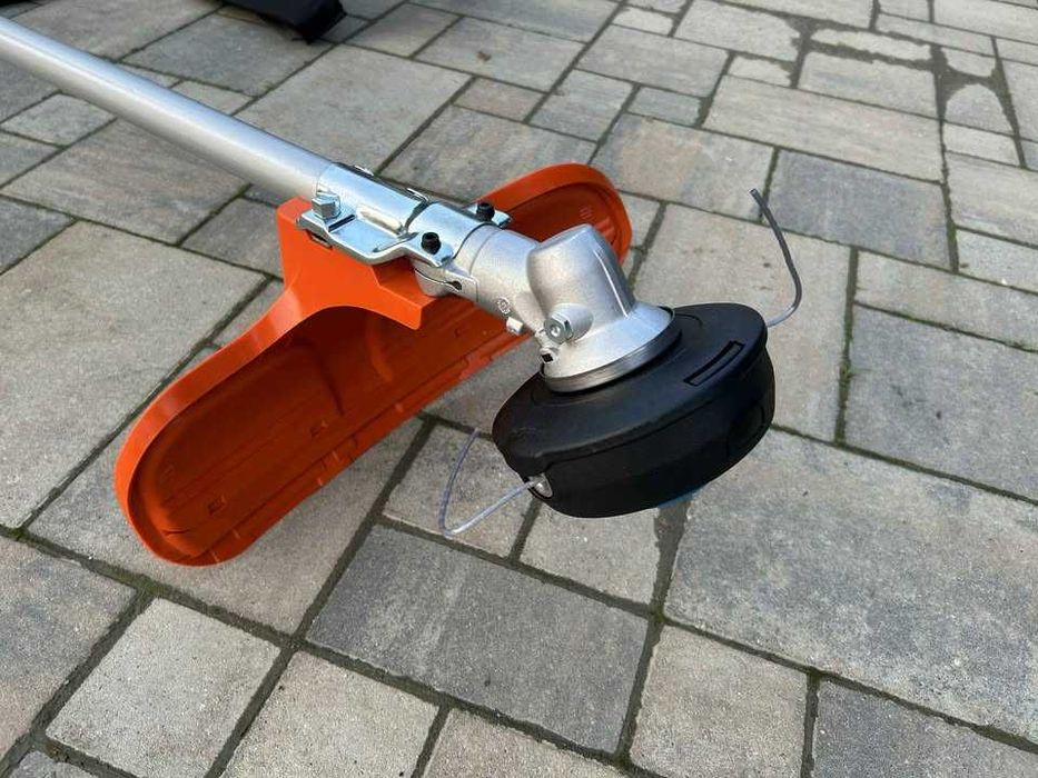 Wynajem kosy  spalinowej  HUSQVARNA  545FR