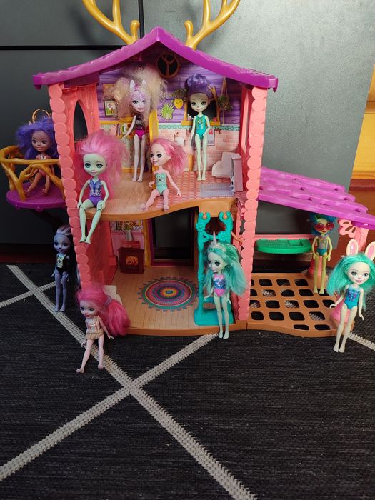 Ляльковий будинок Enchantimals