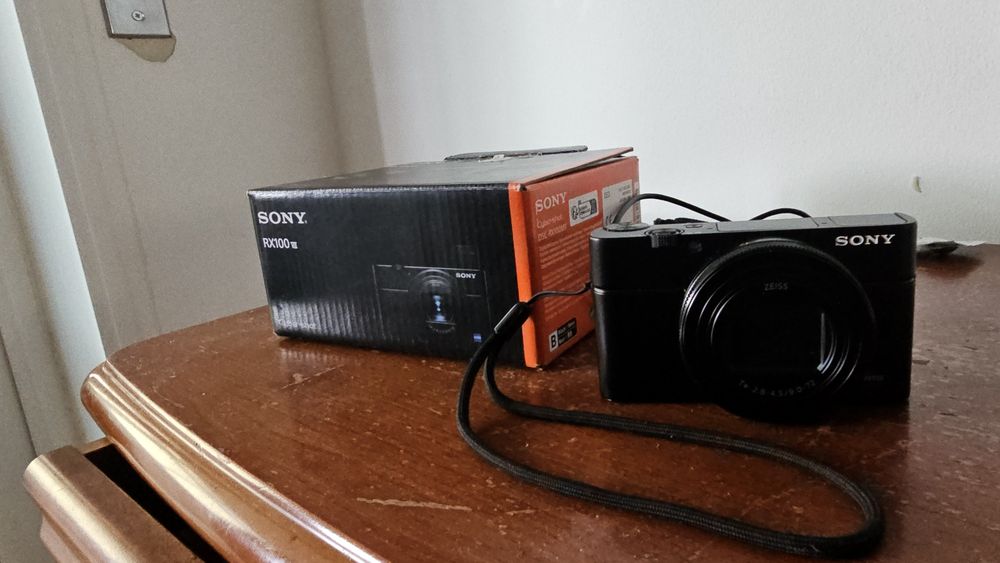 Camera fotografica Sony RX100Vll