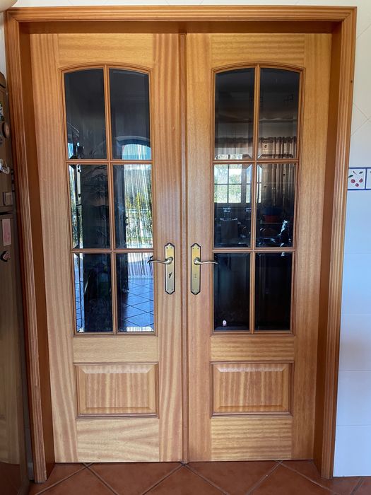 Portas em Faia Dupla, unicas, com e sem vidros