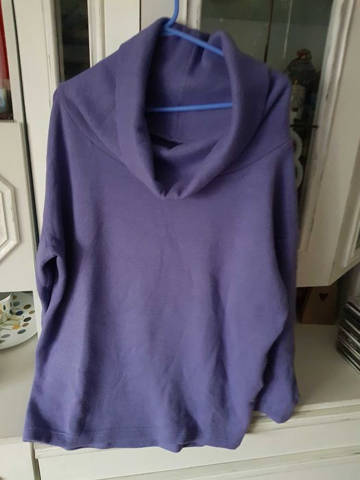 Luzny sweter golf  XXL