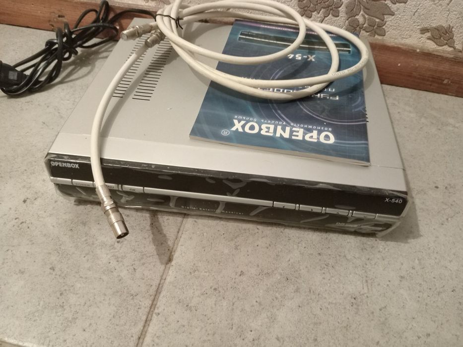 Тюнер для спутникового телевидения OpenBox 540