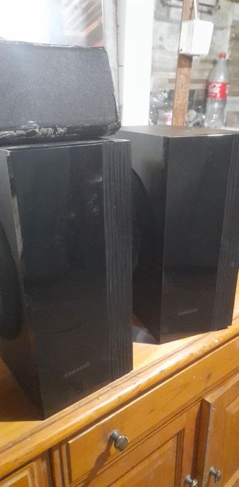 Colunas e radio mais 2 subwoofer Samsung tudo a funcionar perfeitament