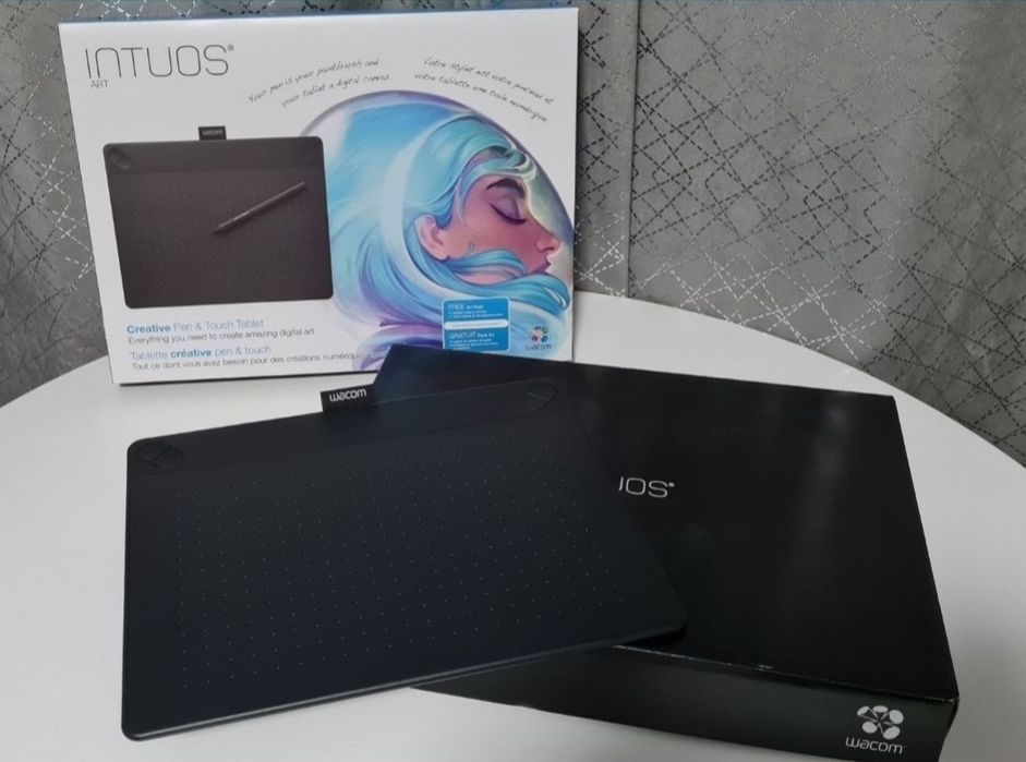 Tablet graficzny Wacom Intuos Art M na prezent święta
