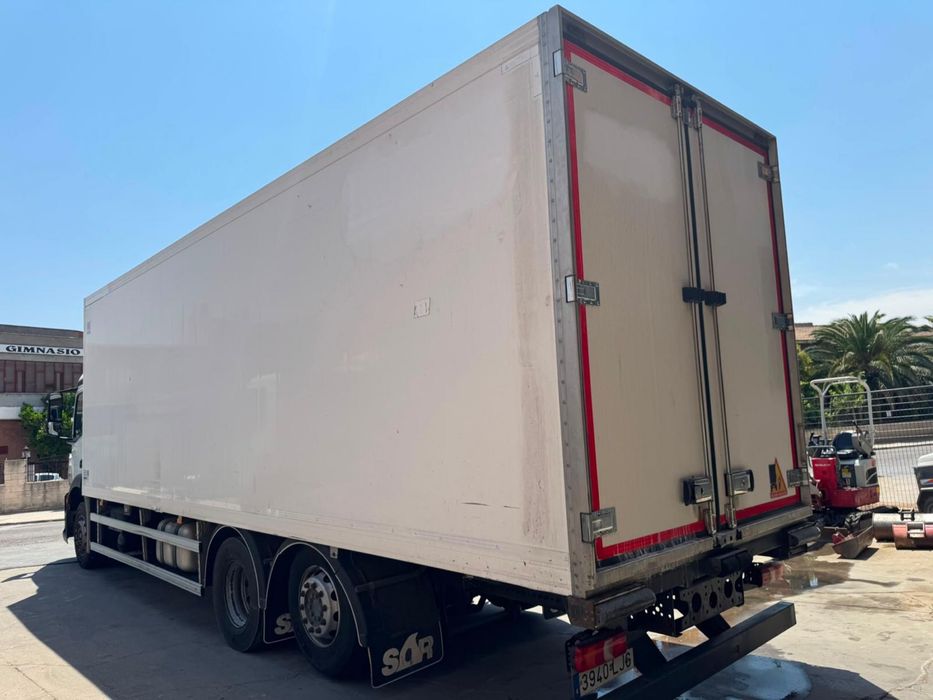 Camiao frigo MB 2532L