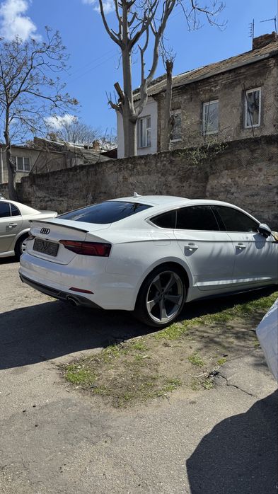 Разборака Audi a5 цвет LS9R