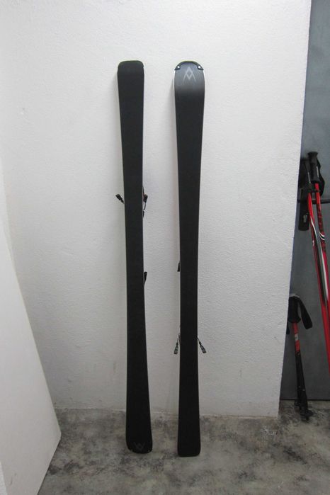 Skis Volk Unlimited AC com fixadores Motion LT (nunca usado)
