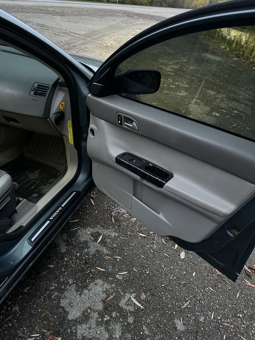 Volvo v50 2.0d 2004