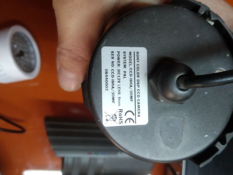 Câmaras de vigilância e de Night Vision mais o aparelho de ligação