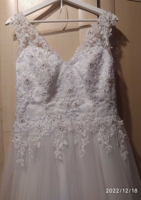 Suknia ślubna princessa