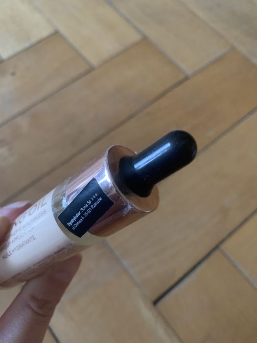 Make Up Revolution baking oil nowy