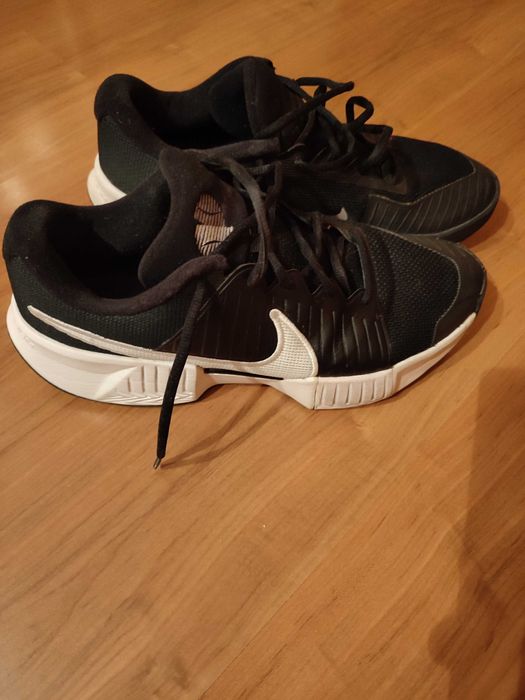 Nike tennis tanio Air Zoom Gp Challenge Pro 44 280 mm