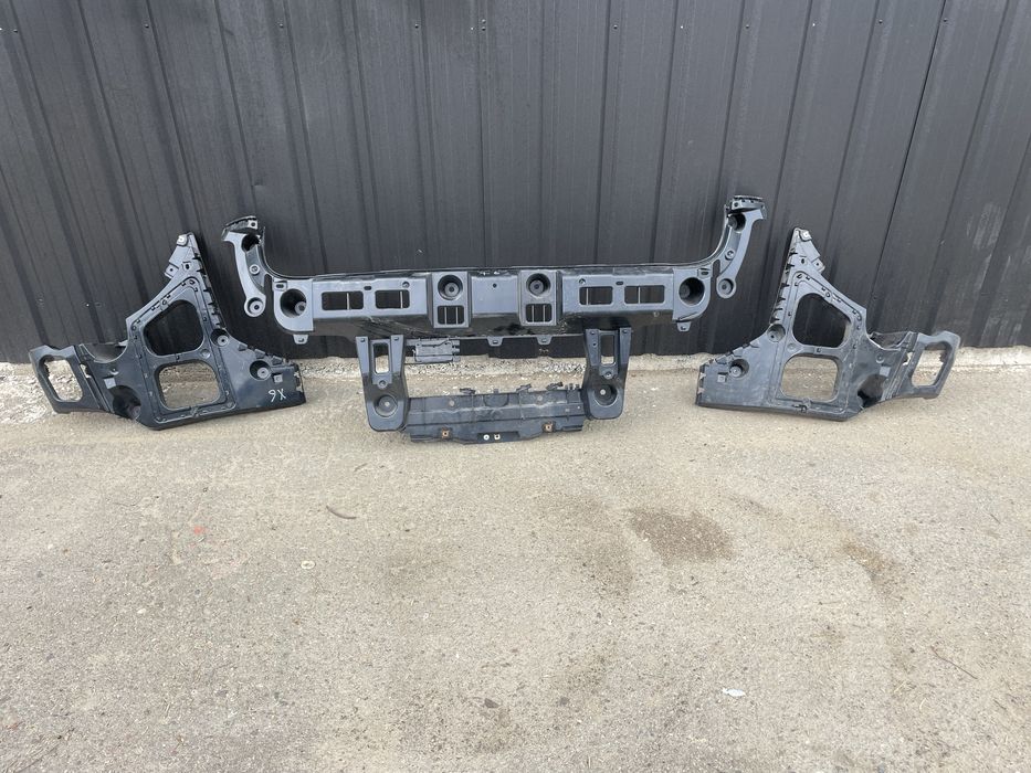 Бмв х6 е71 кріплення бампера задньго