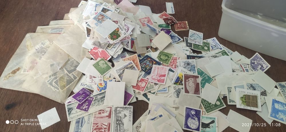 Марки разные много