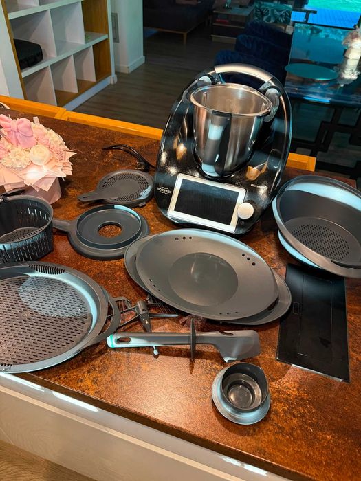 Sprzedam Thermomix TM6