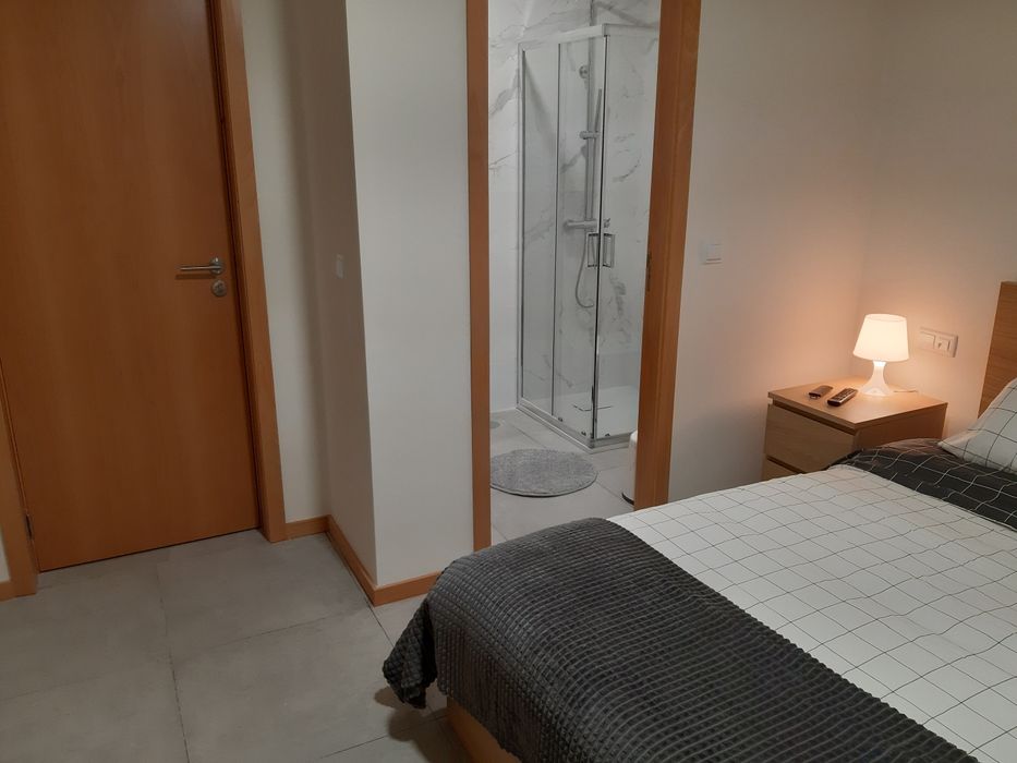 Quarto com WC privado - Trofa