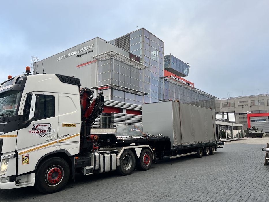 Dźwig HDS transport maszyn i więcej– przewieziemy wszystko i wszędzie!