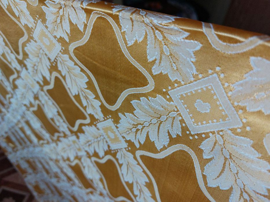 Продаю шторы б/у