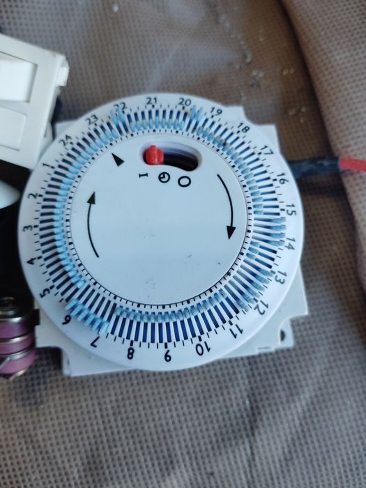 Programator termostat i wyłączniki