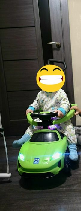 Толокар електромобіль