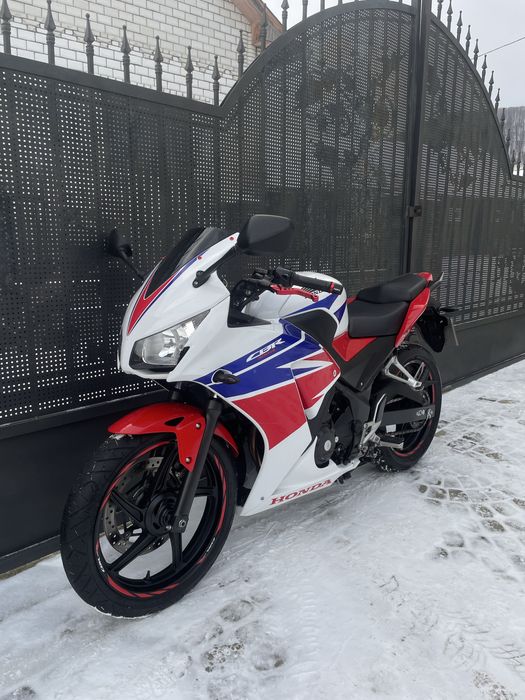 Honda cbr300r 2015 year