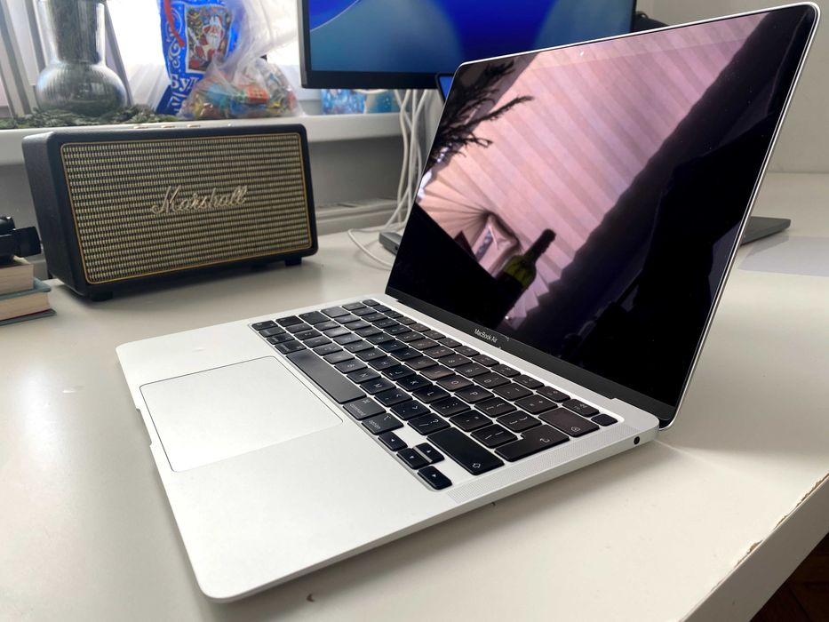 Macbook Air M1 13,3" 8/256 Silver