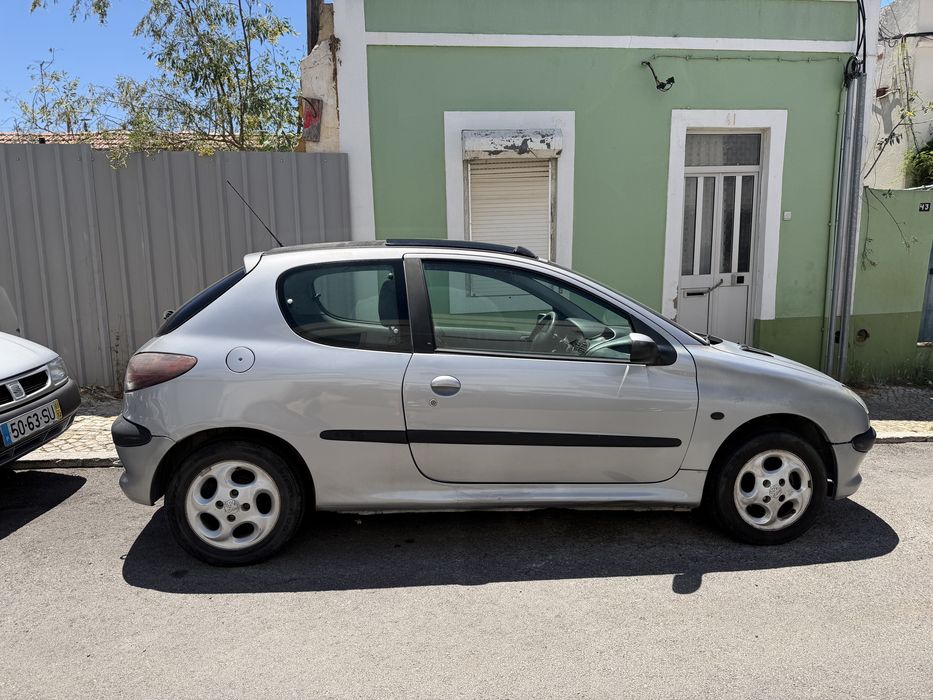 PEUGEOT 206 1.1 gasolina