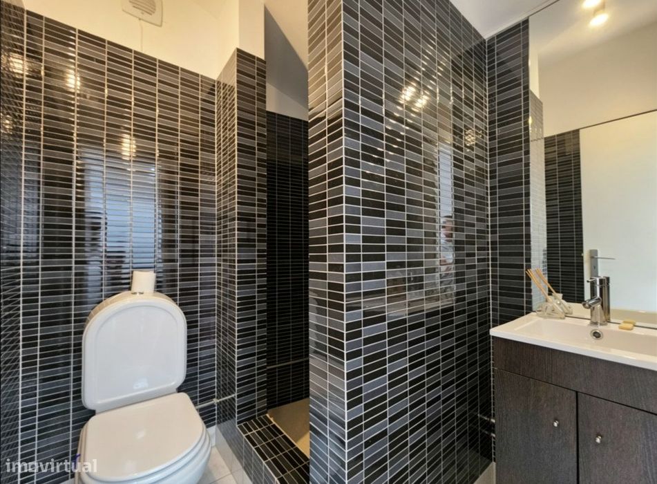 Duplex T3 Mobilado na Foz Velha - A poucos passos do mar!