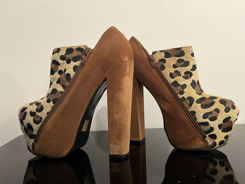 Botim Retro padrão leopardo