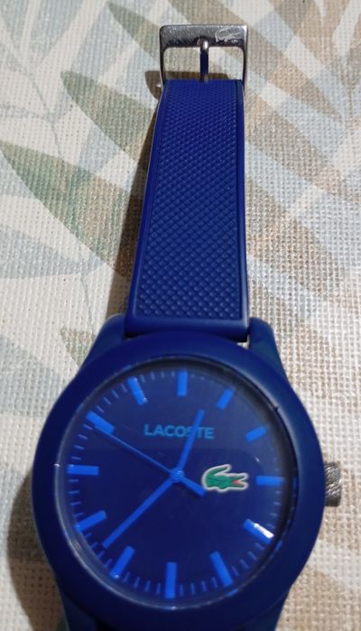 Relógio Lacoste 12.12 com pulseira de silicone azul