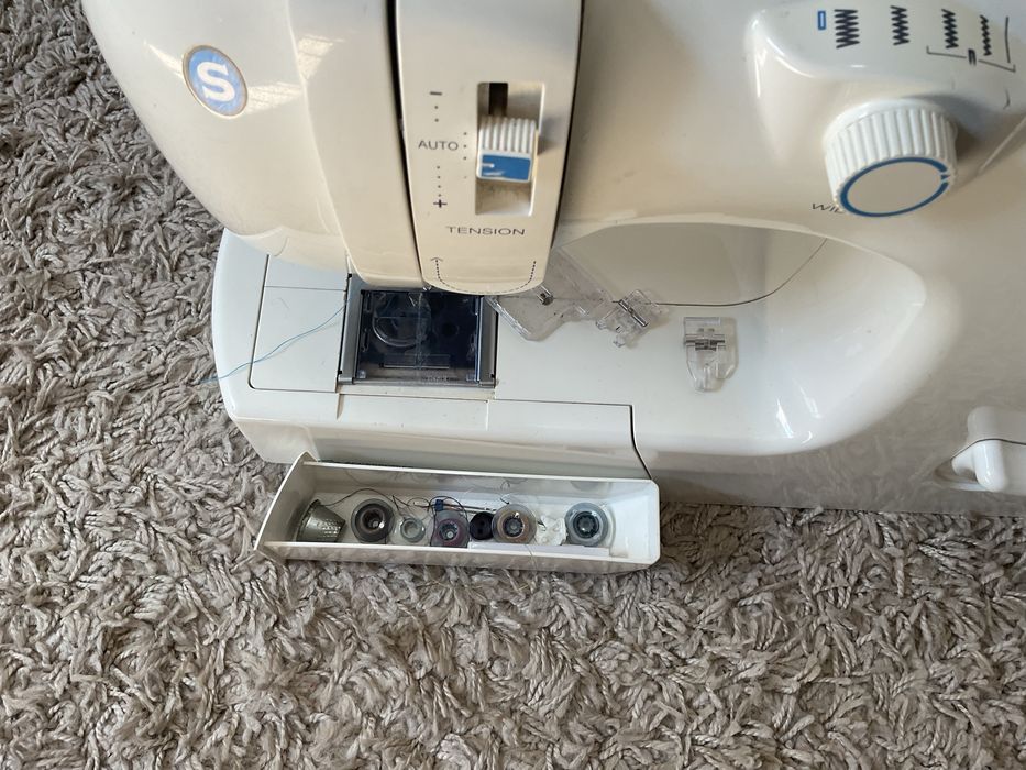 Maquina costura Singer