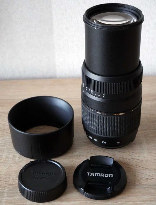 Teleobiektyw do Nikona
-Tamron AF 70-300mm