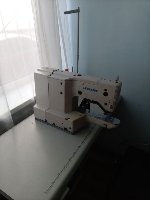 Закрепочна швейна машина jack 1850