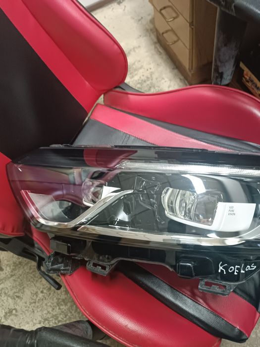 Farol direito de Renault koelos 2020