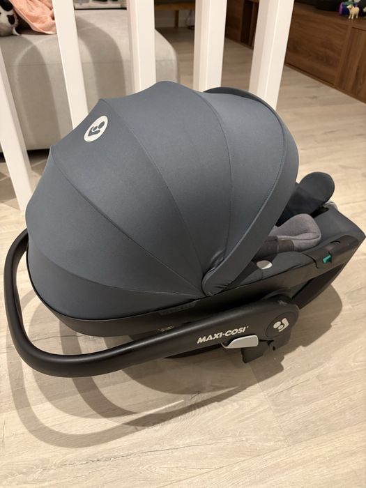 Ovinho Maxi-Cosi Pebble 360 i-Size + redutor recém-nascido