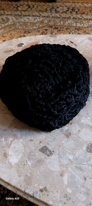 Предлагаю новый   черный женский берет из каракуля пр СССР Тисменница